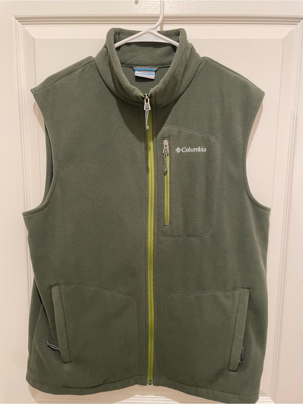 Columbia Men's Olive Green Fleece Vest